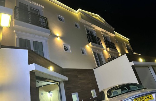 Pristina Apartment | Hotel Europa Prishtine