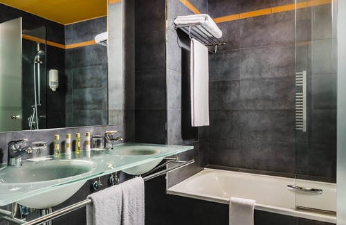 Jaca Hotel | Hotel Eurostars Reina Felicia