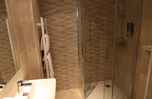 Batignolles Hotel | Hotel Excelsior Batignolles