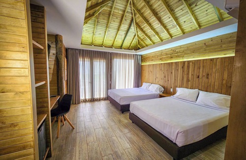Paluato Hotel | Hotel Explore Caño Dulce