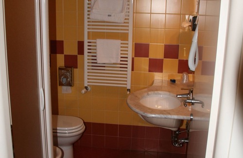 Fiorenzuola d'Arda Hotel | Hotel Fiore