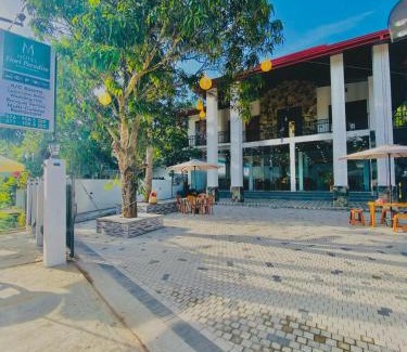 Polonnaruwa Hotel | Hotel Fiori Paradise Polonnaruwa
