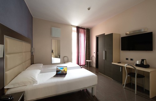 Porta Romana Hotel | Hotel Five