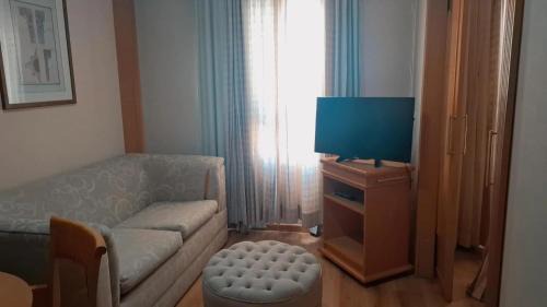 Pinheiros Apartment | HOTEL FLAT PINHEIROS in SÃO PAULO, METRÕ CLINICAS