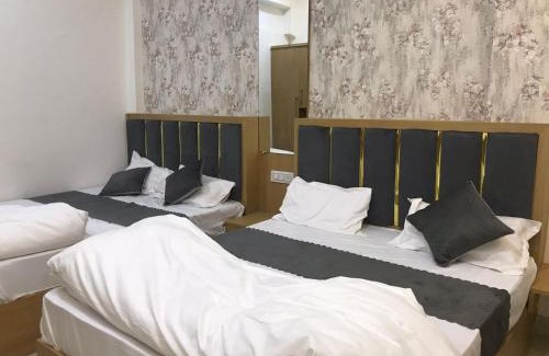 Varanasi Hotel | HOTEL FRIENDs