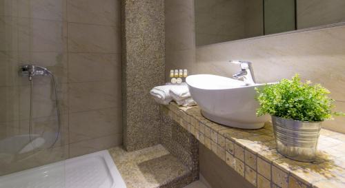 Thasos Town Hotel | Hotel Galini