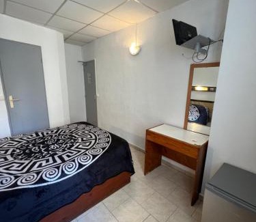 1st Arrondissement Hotel | Hotel Gambetta