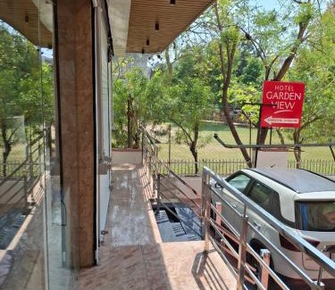 Mansarovar Hotel | Hotel Garden View - Mansarovar