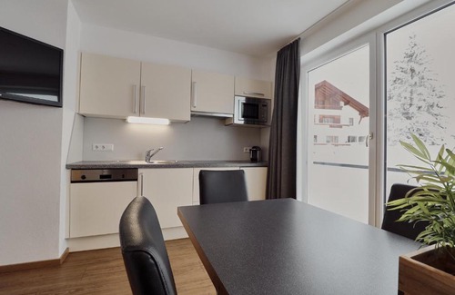 Paznaun Apartment | Hotel Garni & Aparthotel COLLINA