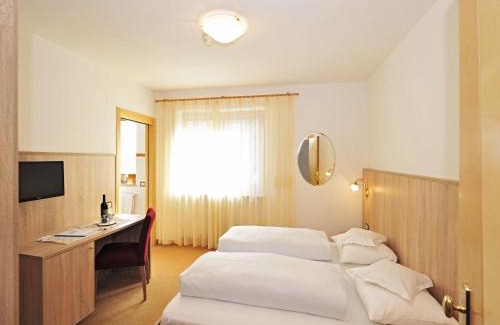 Schenna Hotel | Hotel-Garni Appartement Gartenheim