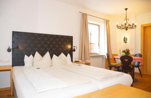 Garmisch-Partenkirchen House | Hotel & Gasthof Fraundorfer