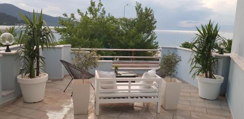 Thasos Town Apartment | Hotel George suite 2