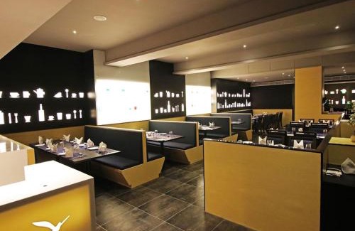 Bhat Hotel | Hotel German Palace Near to Airport