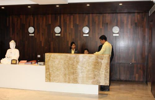 Bhat Hotel | Hotel German Palace Near to Airport