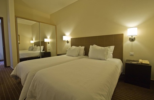 Sao Martinho Hotel | Hotel Girassol - Suite Hotel