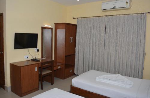Bhadrak Hotel | Hotel Golden Anchor Dhamara