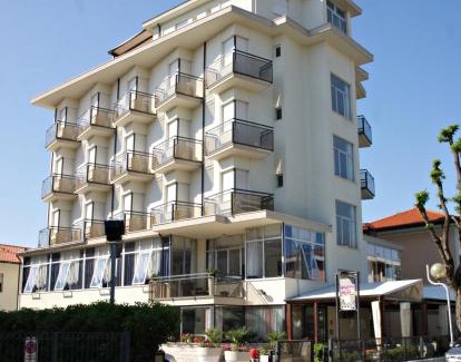Viserba Hotel | Hotel Goldene Rose