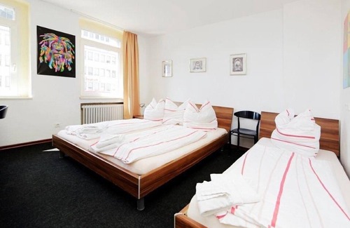 Duisburg City Center Hotel | Hotel Goldener Hahn