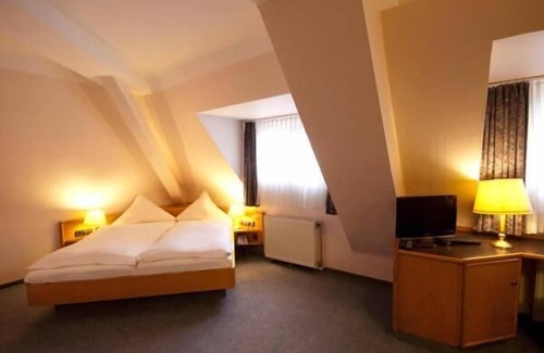 Landstuhl Hotel | Hotel Goldinger