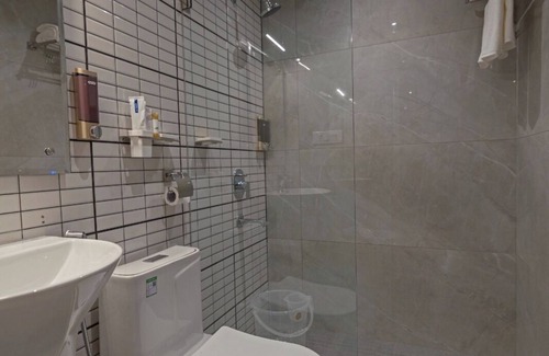 Hyderabad Hotel | Hotel Grand Continent Gachibowli, US Consulate