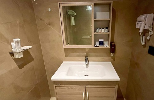 Hyderabad Hotel | Hotel Grand Continent Premier Banjara Hills, Hyderabad