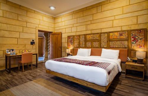 Amar Sagar Pol Hotel | Hotel Grand Khalifa