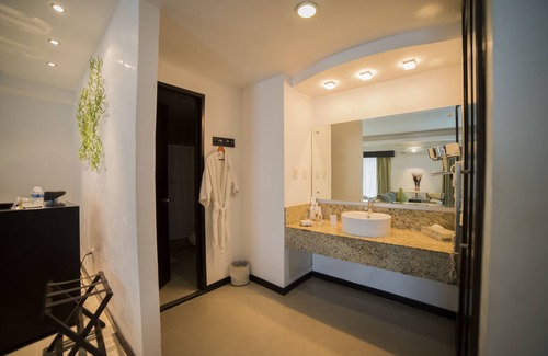 Chetumal Hotel | Hotel Grand Marlon