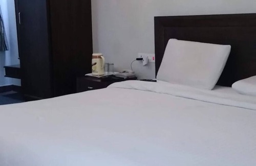 Pilibhit Hotel | Hotel Grand Sharda
