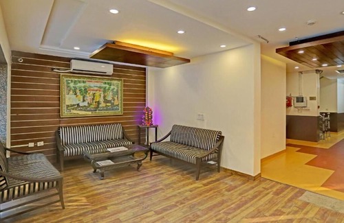 Ghaziabad Hotel | Hotel Grand Tushar