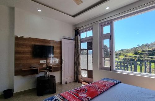 Banikhet Hotel | Hotel Green Field