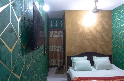 Dhaka House | Hotel Green Garden - Double Room - Non AC