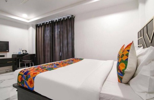 Karkardooma Hotel | Hotel Grey Sky