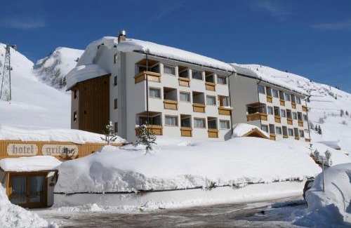 Livinallongo del Col di Lana Hotel | Hotel Grifone