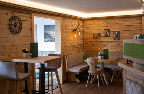 Mariapfarr Hotel | Hotel Häuserl im Wald