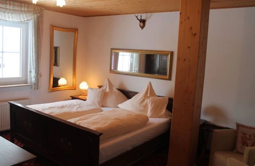 Neuglashutten Hotel | Hotel Höhengasthof Grüner Baum