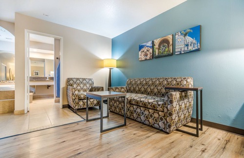 Ontario Hotel | Hotel Hacienda at Ontario Ranch