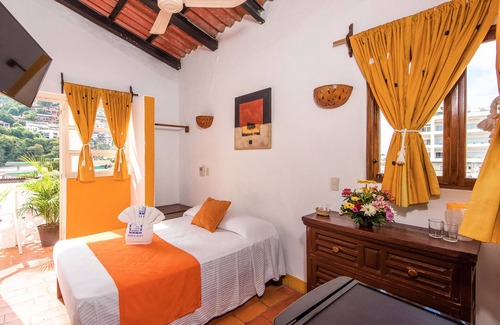 Emiliano Zapata Hotel | Hotel Hacienda de Vallarta Centro