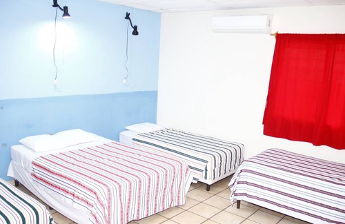 San Salvador Hotel | Hotel Happy House