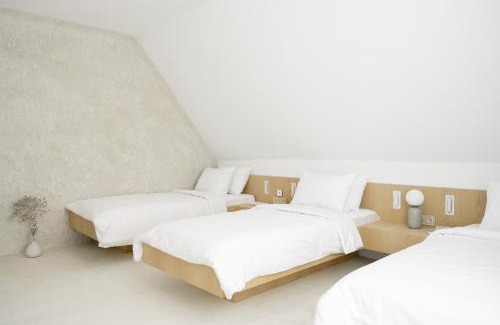 Plovdiv Hotel | Hotel Hello Plovdiv - Free Parking and Pet Friendly