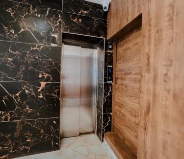 Adyar Apartment | Hotel Heraa Inn
