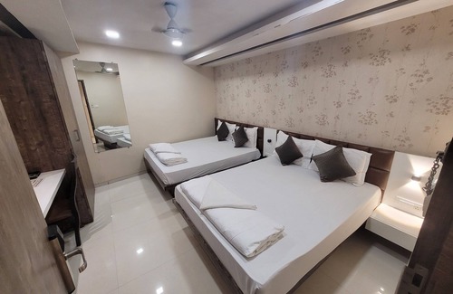 Kurla West Hotel | Hotel Heritage