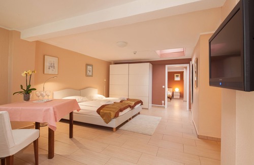 Friedrichstadt Hotel | Hotel Herzog