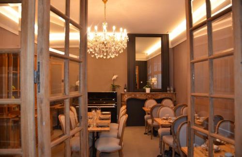 Historical Center Bruges Hotel | Hotel Het Gheestelic Hof by CW Hotel Collection