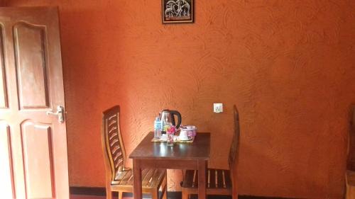 Dambulla Villa | Hotel Hideaway Garage
