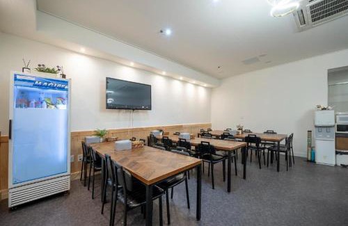 Changwon Hotel | Hotel Highfere, Shin