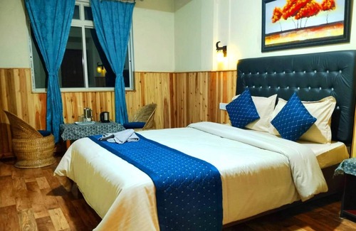 Darjeeling Hotel | Hotel Himalayan Queen