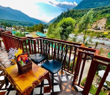 Gadherni Hotel | Hotel Himalayan River- riverside hotel