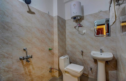Lansdowne Hotel | Hotel Himalayan View