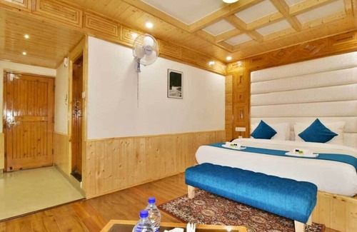 New Manali Hotel | Hotel Himgiri Manali