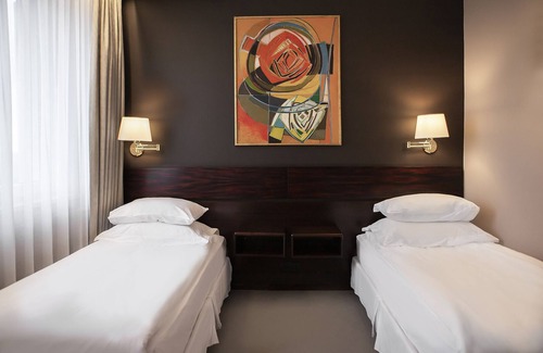 Downtown Hotel | Hotel Holt - The Art Hotel